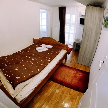 Stars Livezeni Otel Ivanesti Dış mekan fotoğraf