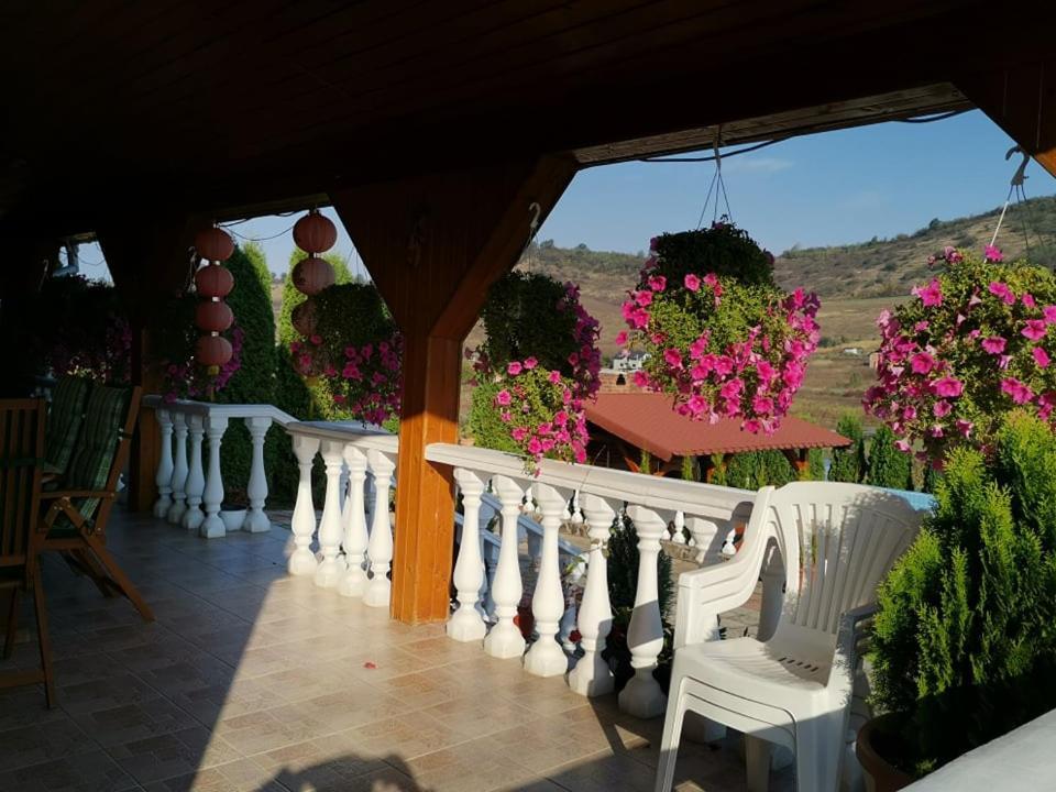Stars Livezeni Otel Ivanesti Dış mekan fotoğraf
